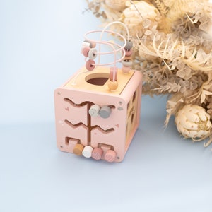 Cube de motricité, jouet Montessori, 1er anniversaire fille, cube de motricité personnalisé, cadeaux bébé, cadeau naissance bébé, baptême image 4