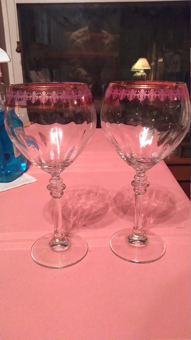 Vintage Fleur de Lise Paired Wine Glasses