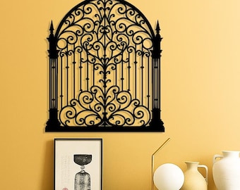 Puerta de hierro forjado, decoración de pared de metal, estilo vintage con detalles ornamentales.