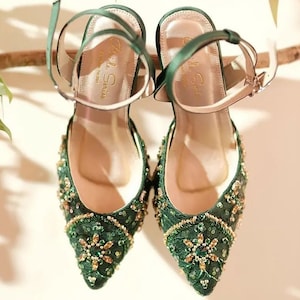 Smaragd grüner stilvoller Hochzeitsschuh, Gartenparty Brautschuh, glam bestickte Party Pumps, Cocktail Party Mule, Hochzeit Gast Schuh