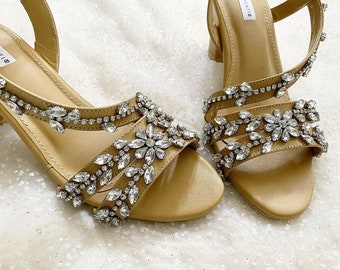 gold rhinestone wedding high heels, simple bridal sandals, custom beaded comfort sandal, peep toe elegant heels, classy floral low heels