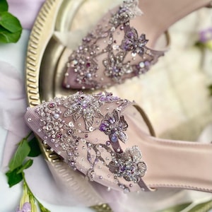 handmade lace floral lavender wedding shoe, purple embroidery bridal shoe, beaded elegant wedding high heels, pretty classy transparent shoe