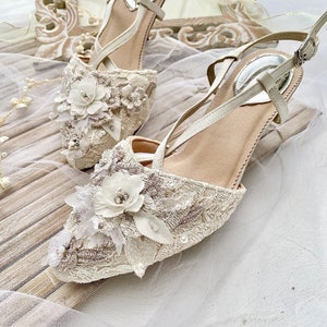 Ivory Kitten Heels Wedding Sandal, Lace Floral Bridal Shoes, Lace