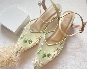 tacón de boda tropical floral verde salvia, bonito tacón transparente con flores, zapato glamuroso único para damas de honor, tacón de novia con bordado de cuentas