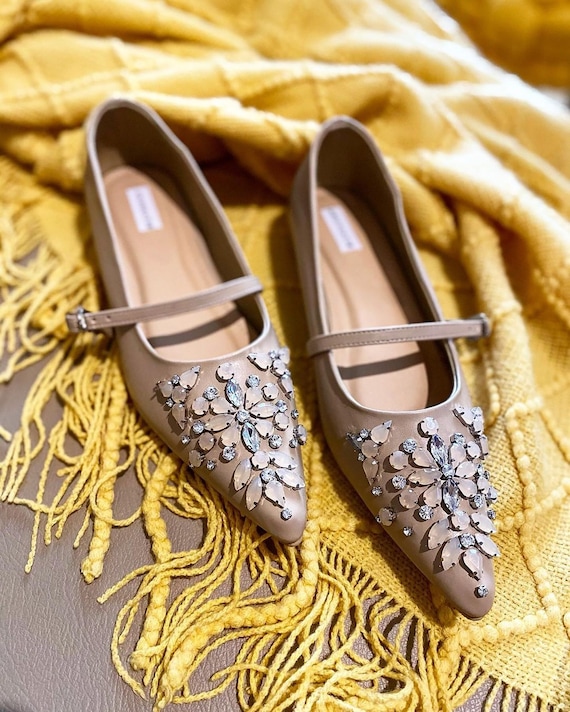 Chaussure plate de soiree a bout pointu nude escarpin avec strass pour femmes chics talons floraux brodes de cristal chaussure formelle unique pour femme chaussure vintage Etsy France