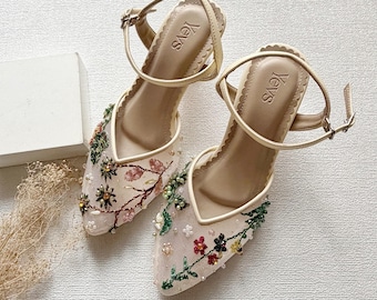 ivory embroidery garden party bridal shoe, classy handmade floral beaded heel, simple glam fairytale pointed toe shoe, custom wedding shoe
