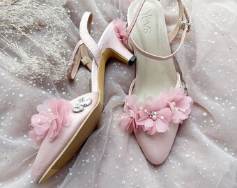 pink floral classy wedding shoes, low heels party feminine shoe, flower  embellishment bridesmaid pump shoe, pointed toe satin party shoe