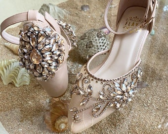 beige classic crystal wedding heels, bridal rhinestone heels, champagne pointy toe shoes, bling glamour classy shoes, simple custom heels