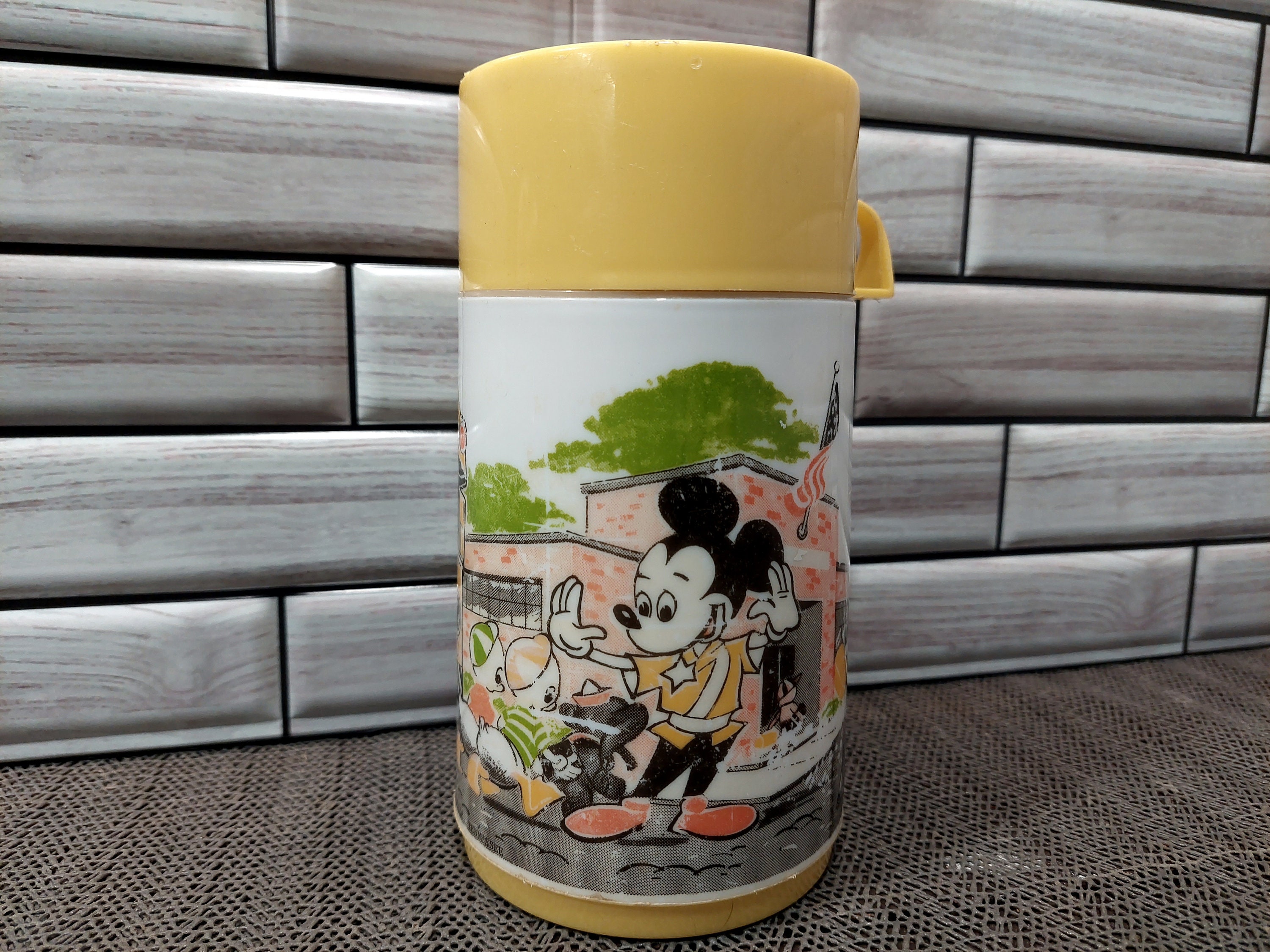 LV MICKEY THERMOS FLASKS .SUITABLE FOR BOTH HOT & COLD DRINKS WITH  TEMPERATURE INDICATOR.