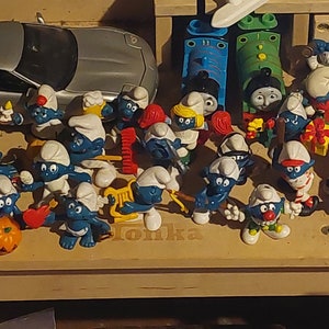 Vintage 1970&#39;s - 1980&#39;s Smurf Figures - Peyo - Schleich - Wallace Berrie & Co