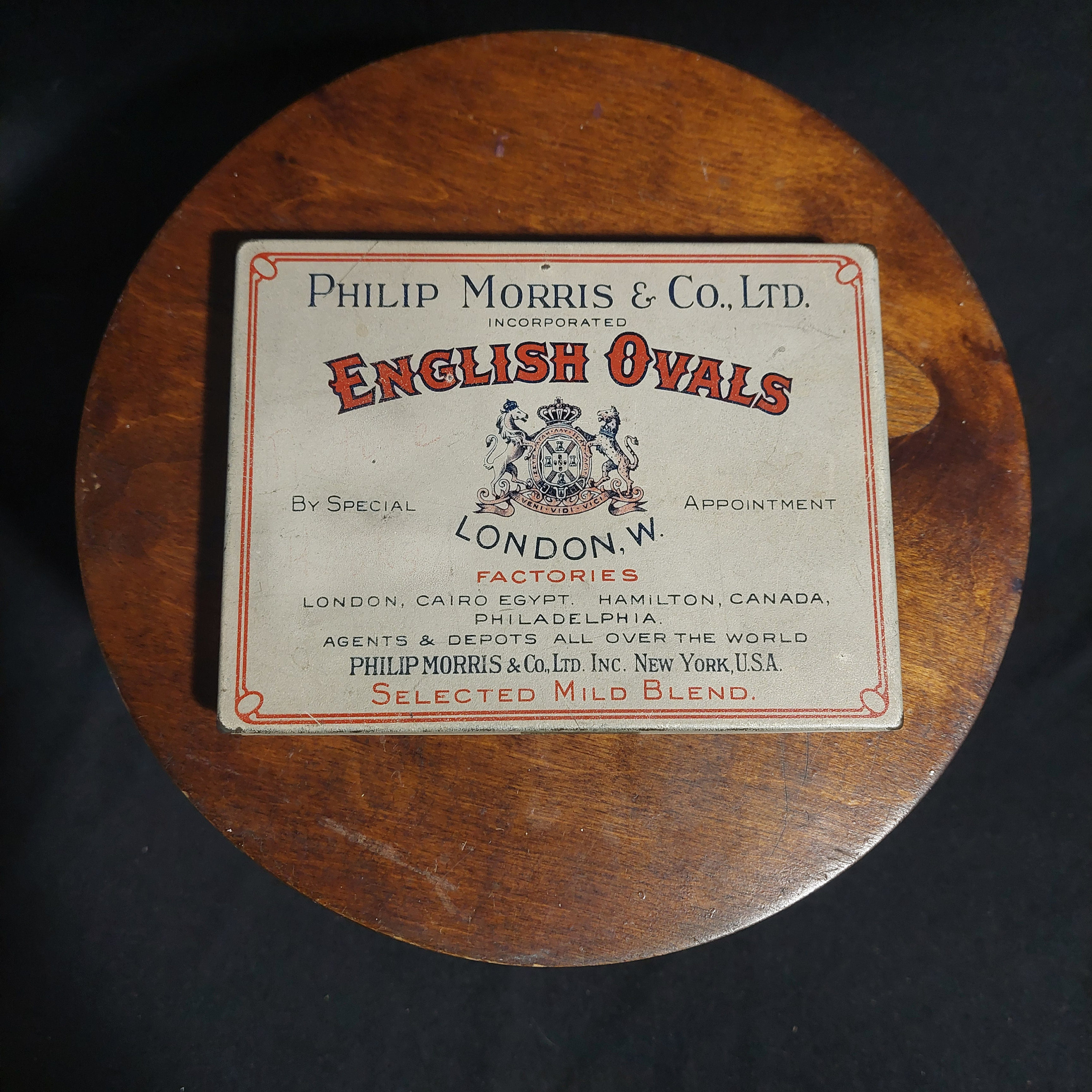 Vintage 1950's Philip Morris & Co., Ltd. English Ovals 50 Cigarette Tin