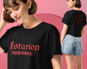 Astarion aprueba (logotipo rojo) - Crop Top - Baldurs Gate3 (varios colores)