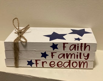 Three Stacked Wood Blocks - Patriotic Theme