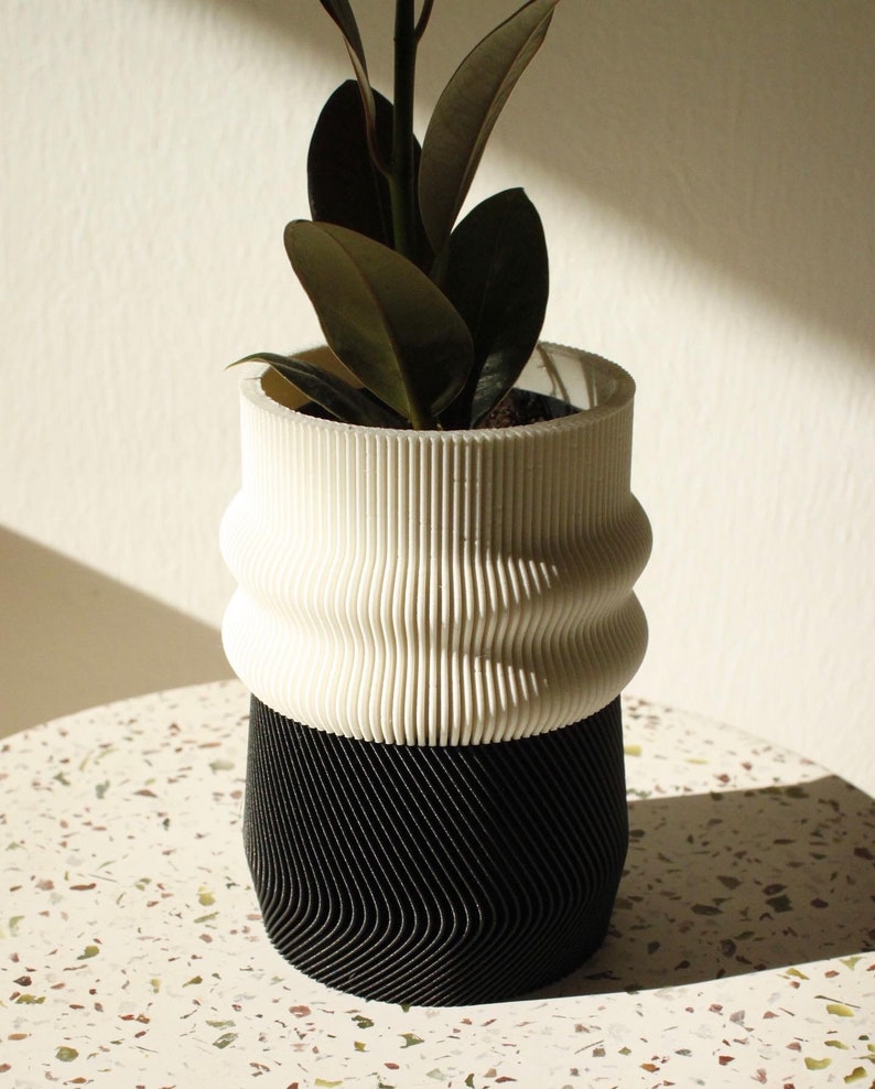 Large plant pot MAYLA 3D printed in black image 8