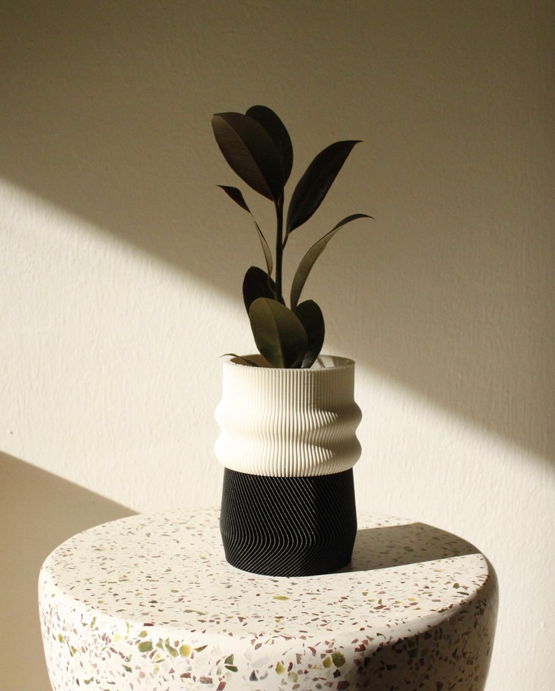 Large plant pot MAYLA 3D printed in black image 7