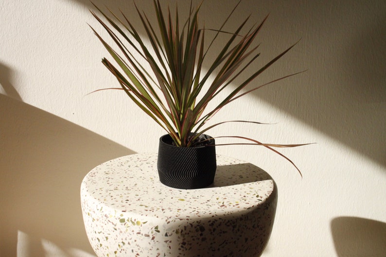 Large plant pot MAYLA 3D printed in black image 9