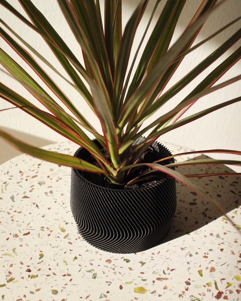 Large plant pot MAYLA 3D printed in black image 2