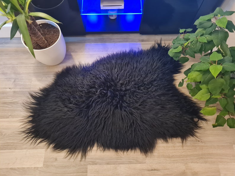 Icelandic Sheepskin Rug Natural Black Straight or Curly (Not Dyed) Long Fleece Genuine Sheepskin Rug Real Very Soft Pelt image 7