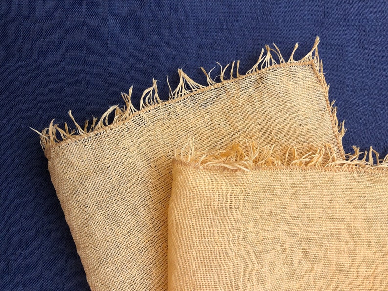 Linen napkin with tassels image 3