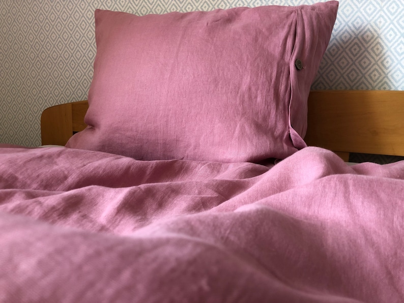 Indian pink linen bedding image 1