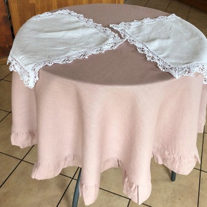 Round linen tablecloth with ruffles image 3