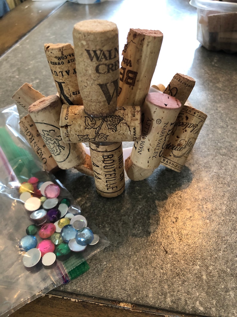 Wine Cork Crown, Girls Night In, Craft Night, Gift Ideas, Wine Lover
