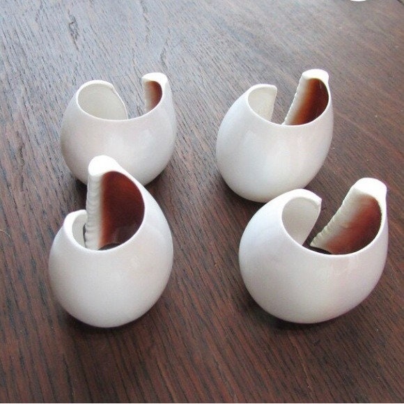 5 Cowrie Napkin Rings Seashell White Egg Perfect Beach Theme Size 112