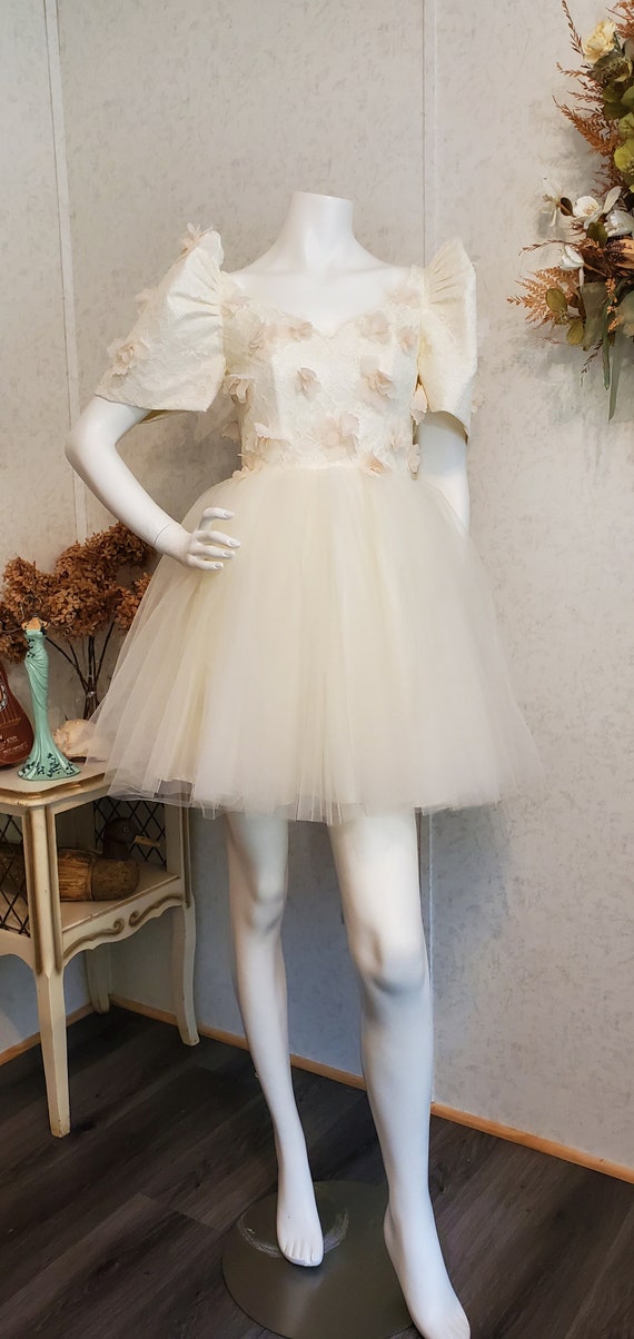 filipiniana mini dress Are you a maxi dress, mini dress or jumpsuit kind of wedding guest? comment or vote below , A Filipiniana bolero is a super easy way to style your outfit for a Filipino wedding and it looks