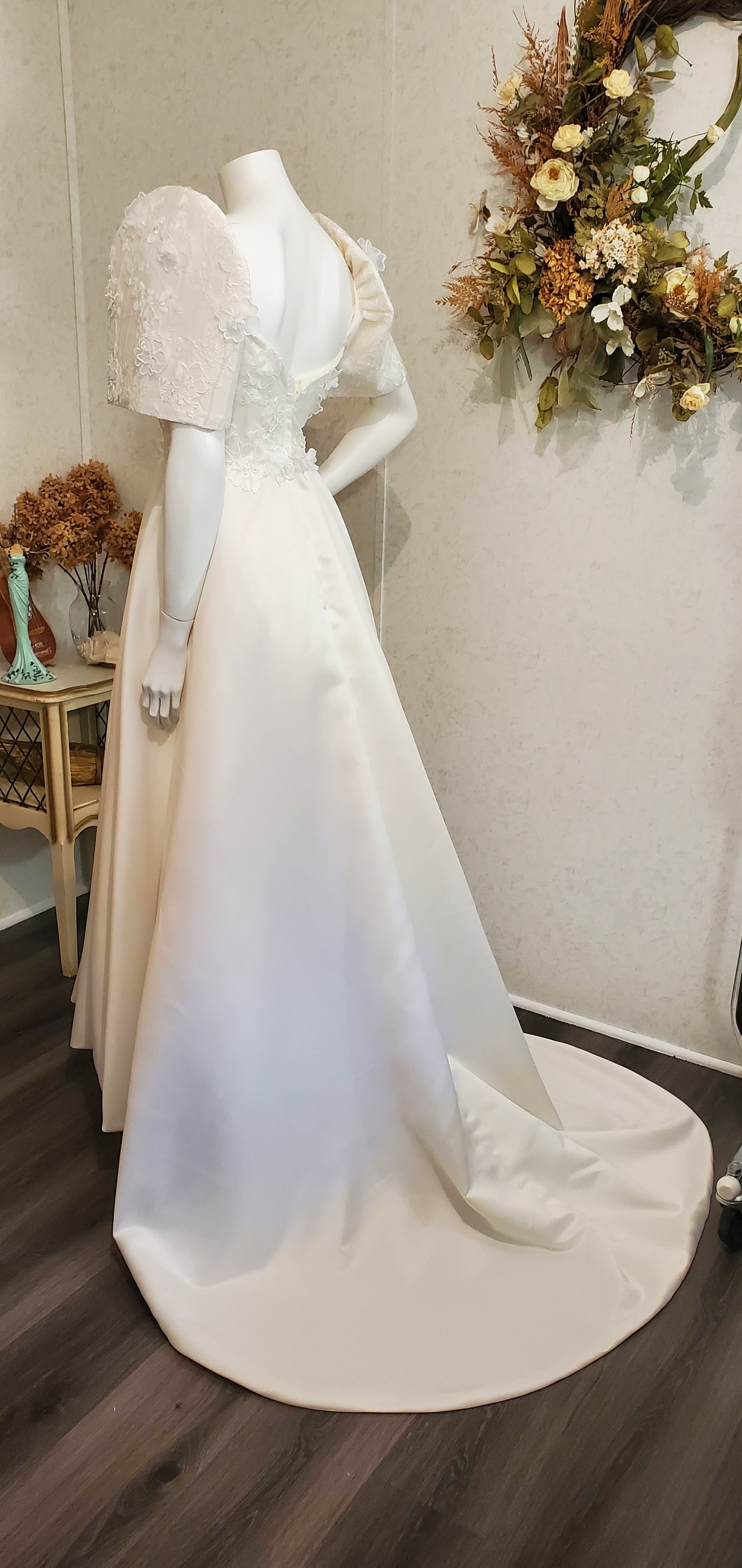 Philippine Dress. Ivory Lace Embroidery With 3D Flowers Matte Satin Detachable Filipiniana Sleeves With off Shoulder Filipiniana Etsy Canada