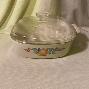 CorningWare Abundance Pattern 2 Liter Casserole Dish Vintage