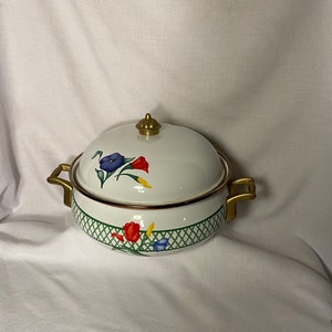 Regency Club 3-quart Covered Enamelware Casserole with Lid