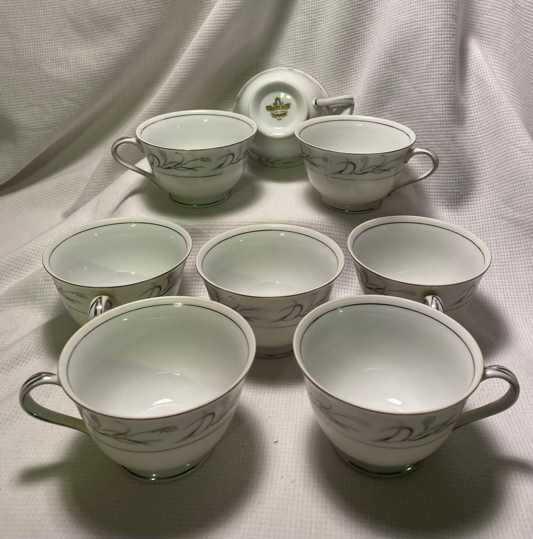 Vintage HARMONY HOUSE Fine China Platinum Garland 3541 Coffee or Tea