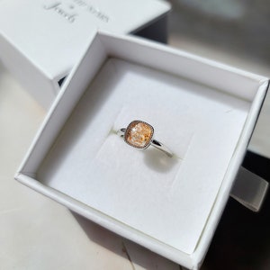 Anillo ajustable de piedra solar dorada, anillo chapado en plata de primera ley con piedra preciosa de melocotón