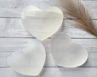 Tazón de carga limpiador de corazón de selenita, plato de joyería de decoración de cristal en forma de corazón