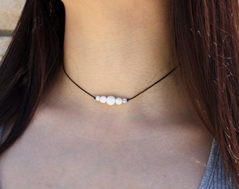 White Howlite beaded Choker, Strength, Crystal Chokers, Gem Choker, Howlite Choker, Beach Choker, Howlite Choker