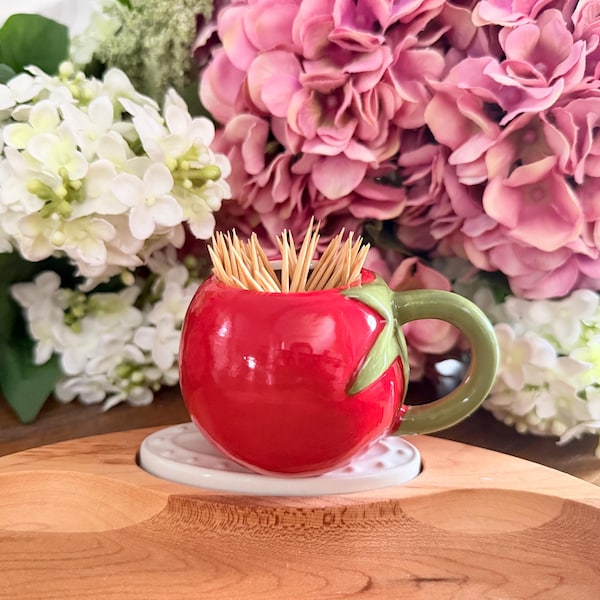 El mini portapalillos de dientes con forma de tomate de imitación de Nora Fleming más LINDO / taza /