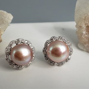 Mauve-Pink Cultured Freshwater Pearl Stud Earrings