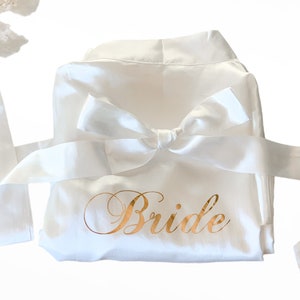 PERSONALISED Bridesmaid Robes/ Bridal robes/ Wedding robes/ Bridesmaid Gifts/ Bridal Party Personalized Bridesmaid Robes