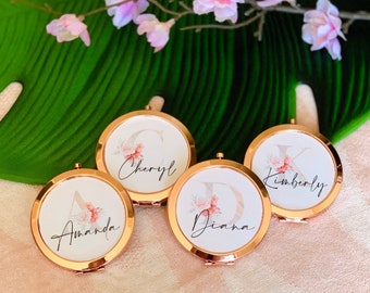 Joli cadeau de demoiselle d’honneur miroir de poche en or rose| Faveurs uniques pour la douche nuptiale| Miroir compact personnalisé rond à double face, fête de poule