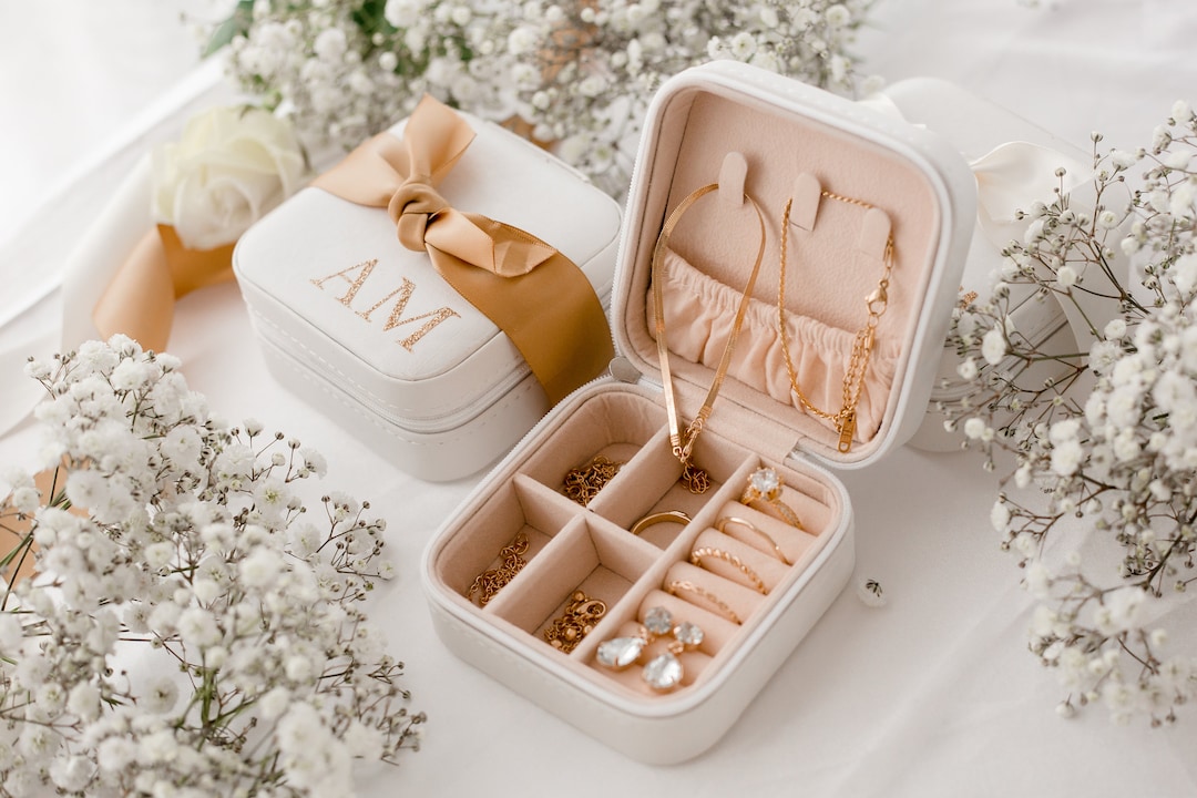 Unibyby Best Friend Birthday Gifts, Mothers Day Gifts For Friend, Best Friend Small Travel Jewelry Case For Women, Friendship Portable Leather Jewelry