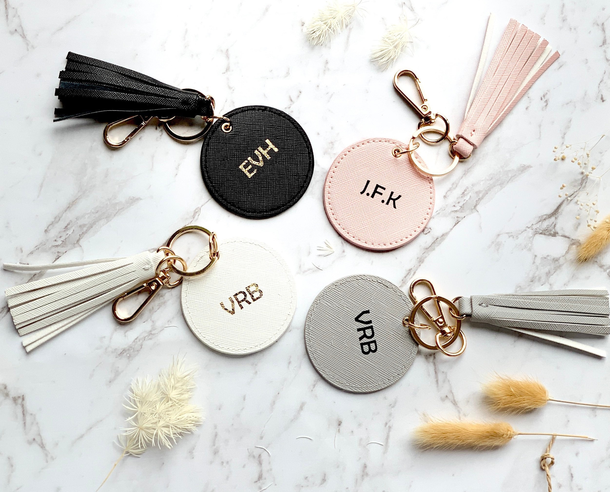 Personalized Name Initial Letter Keychain leather charm pendant – Carsoda