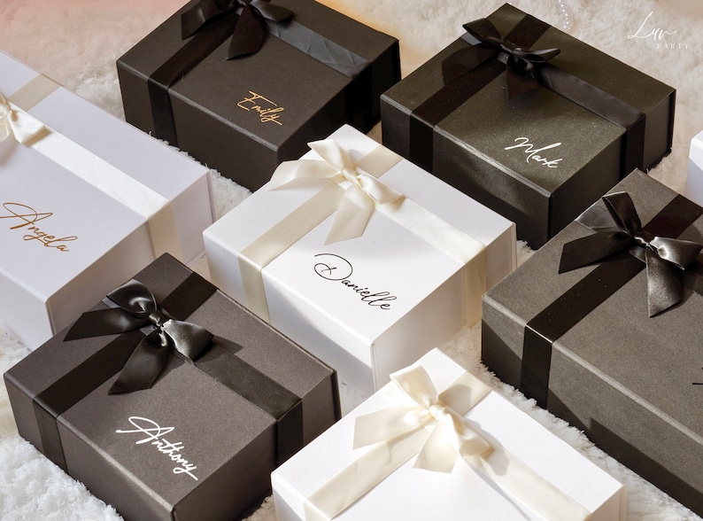 Ribbon gift box personalised, bridesmaid gift box