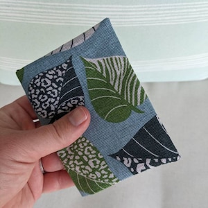 Pocket Wallet - Blue Green Leaf Canvas, Small Women's Wallet, Animal Print Coin Purse, Zippered Pocket, Magnetic Snap, Credit Card Holder