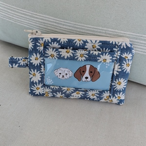 Charlotte ID Geldbörse - Blue Daisy Canvas, Kleine Damen Geldbörse, Geldbörse mit Blumendruck, Reißverschlusstasche, Magnetverschluss, Kreditkartenhalter