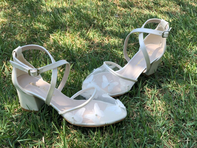 Butterflies of love, bride shoes , tulle wedding shoes, 3d butterfly shops bridal shoes, double strap, 5cm block heel, rounded toe ivory color,