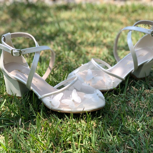 Butterflies of love, bride shoes , tulle wedding shoes, 3d butterfly shops bridal shoes, double strap, 5cm block heel, rounded toe ivory color,