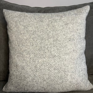 Wool decorative cushion cover 18x18” 100 % pure new wool home decor rainbow grey Grey Light grey Vintage grey Herringbone Handmade
