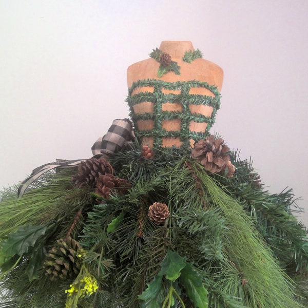 Sapin Mannequin Sapin de Noël Unique | Pièce maîtresse de Noël | Forme de robe décorée | Amoureux de la Nature Déco Noël