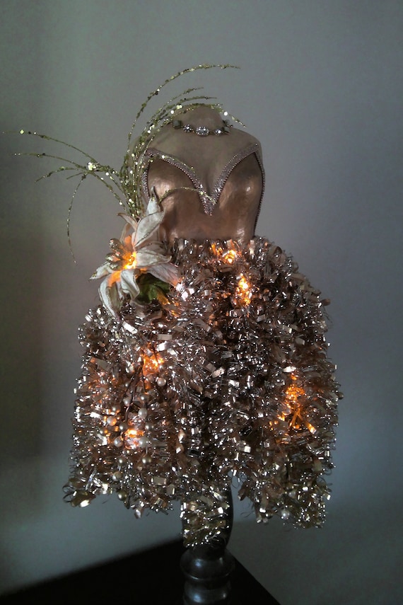 Gold Mannequin Tree Unique Christmas Tree | Christmas Centerpiece | Dress Form | Christmas Dcor | Custom Colors Available - Etsy Gold Mannequin Tree Unique Christmas Tree | Christmas Centerpiece | Dress Form | Christmas Dcor | Custom Colors Available - Etsy