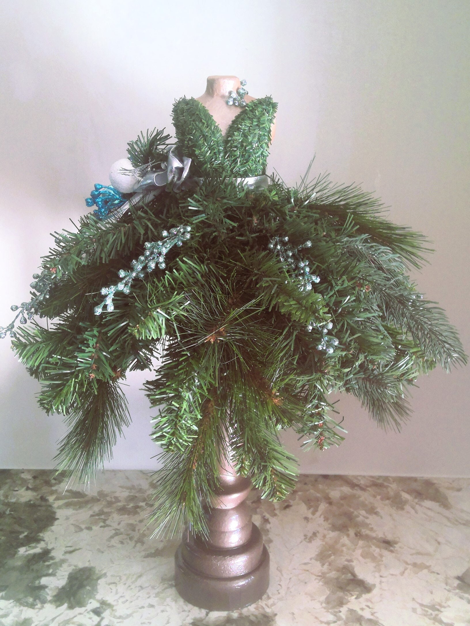 Mannequin Tree Unique Christmas Tree | Christmas Centerpiece | Decorated  Dress Form | Blue Sliver Dcor Christmas Tree Mini - Etsy